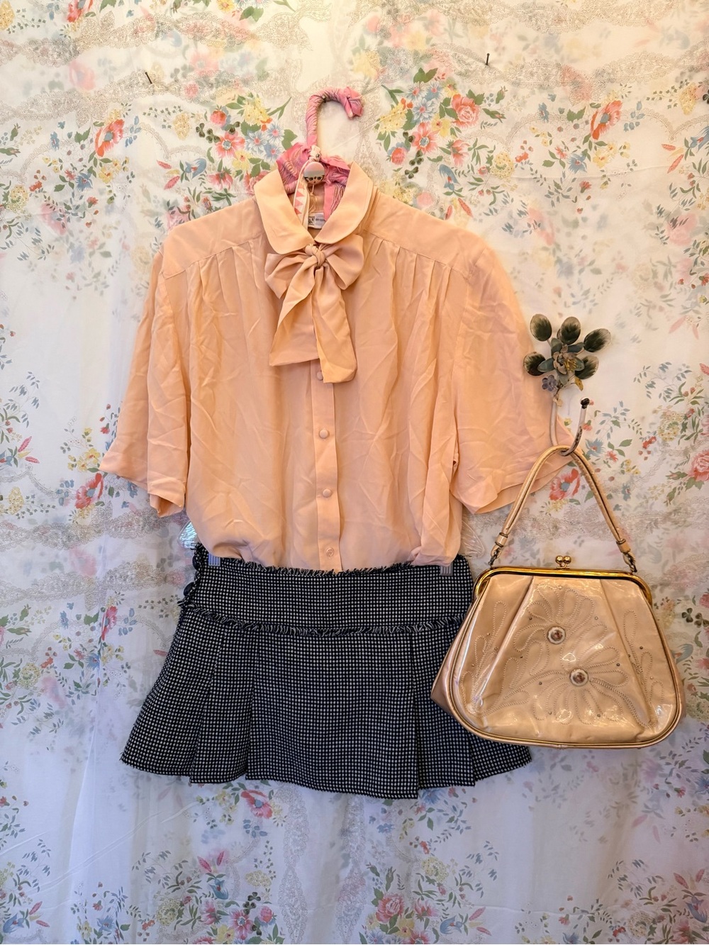Vintage 90s Evan Picone Peach Bow Tie Collar Blouse XL